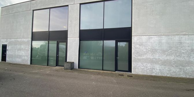 Bedrijfsvastgoed te huur in Legeweg 121, 8020 Oostkamp