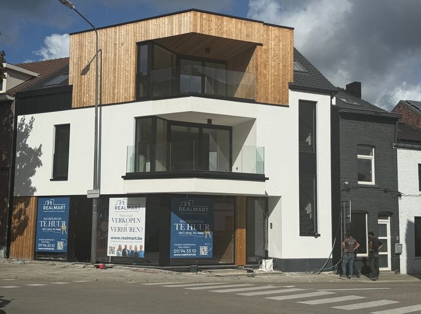 Bedrijfsvastgoed te huur in Maastrichtersteenweg 28-30,
                    3500 Hasselt