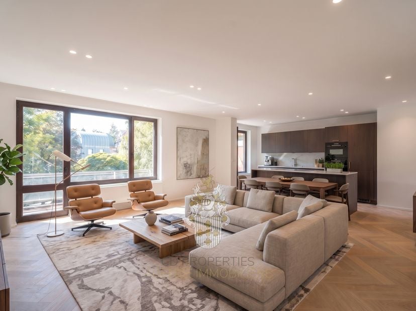 Fort Jaco – Volledig gerenoveerd stijlvol appartement met twee terrassen<br />
Ideaal gelegen in het hart van de gegeerde wijk Fort Jaco, op wandelafs