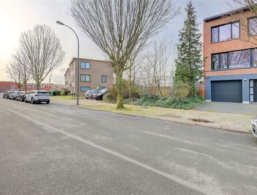                                         Terrain à bâtir à vendre à Wilrijk, € 295.000
