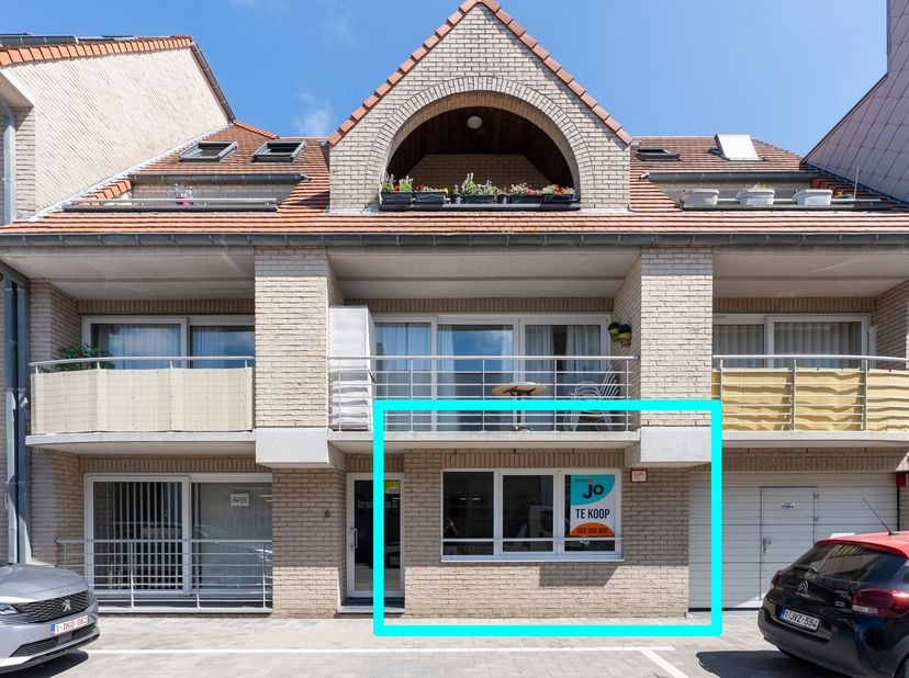 Deze instapklare studio is gelegen in Oostende, in een jong en verzorgd gebouw. Dankzij de moderne afwerking, de aangename lichtinval en de scherpe pr