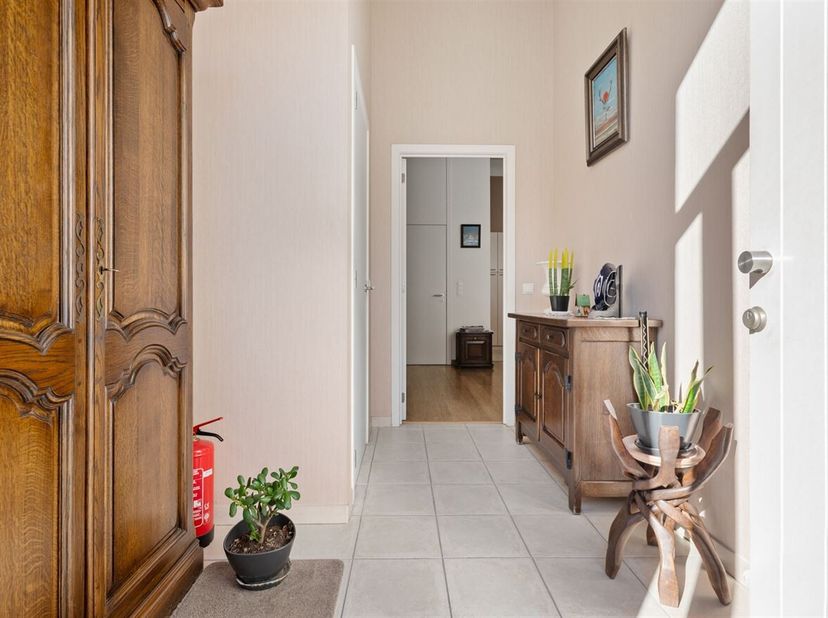 Appartement duplex clé en main (138 m²) dans le prestigieux projet résidentiel de la Mère Jeanne<br />
Situation<br />
Situé au coeur du quartier anim