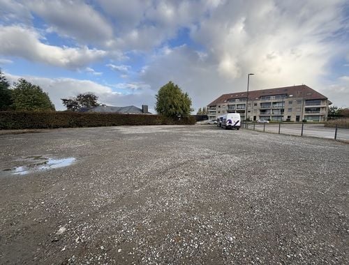                                         Bâtiment d’entreprise à louer à Anzegem, € 1.250
