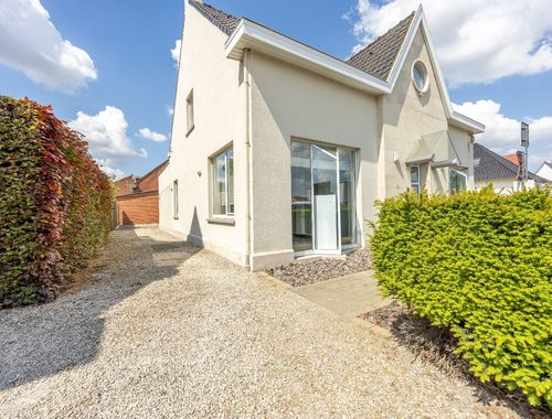                                         Villa te koop in Waregem, € 349.000
