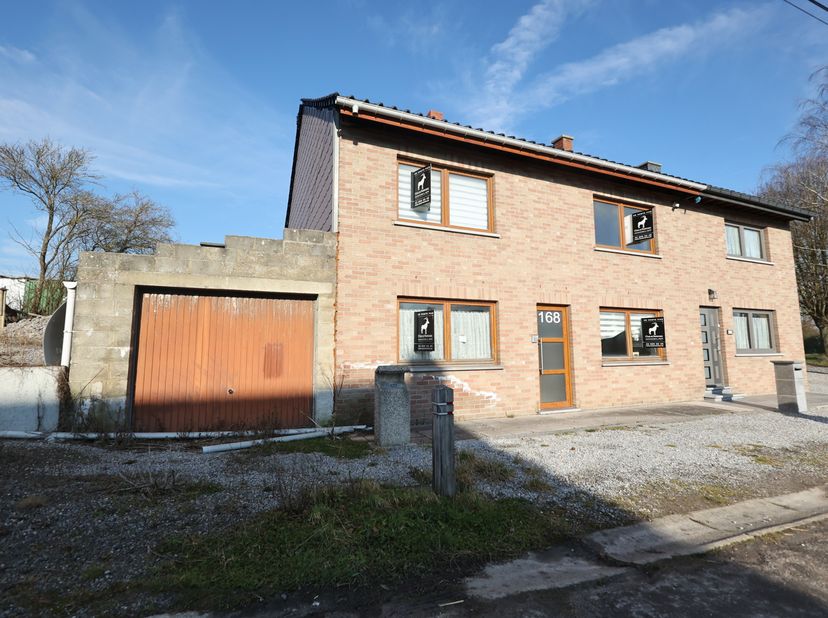 Referentie agentschap : V6031-1676<br />
VIRTUEEL BEZOEK : https://envisite.net/vtour/fr/77v1oy/frame?t=1738580714<br />
Ontdek dit prachtige huis gel