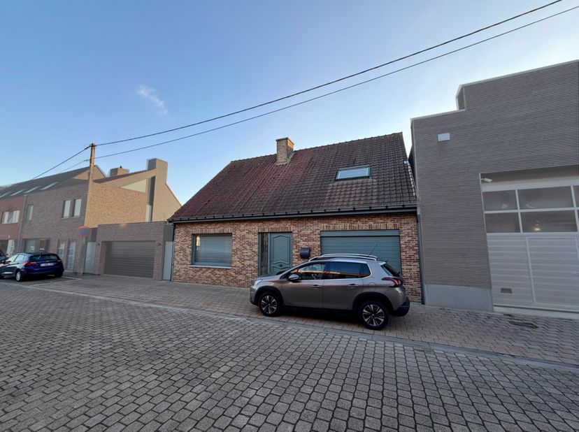Huis te huur in Sterrestraat 7,
                    8900 Ieper