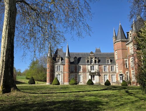                                         Château à vendre à Virelles, € 995.000
