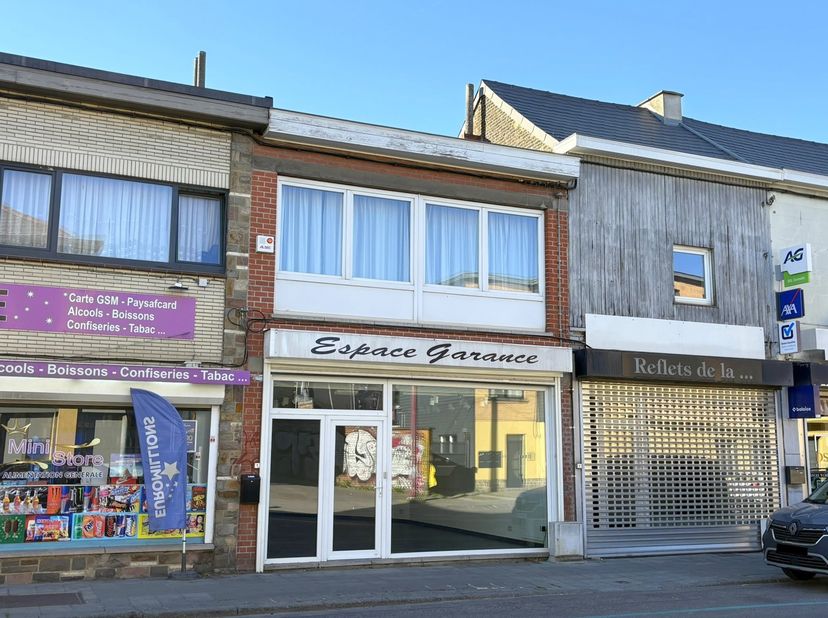 Huis te koop
                    in 6032 Mont-sur-Marchienne