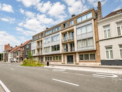                                         Appartement à vendre à Brugge, € 235.000
