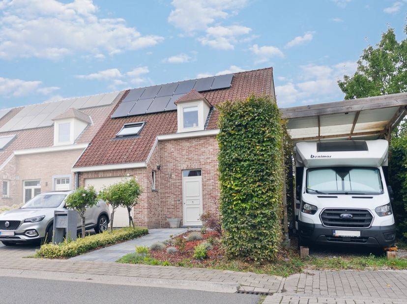 Huis te koop in Steenland 73,
                    8930 Rekkem