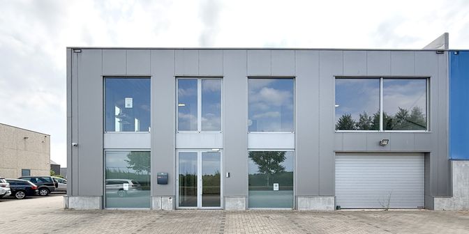 Bien professionnel à vendre à Hoogeindeken 7 - i, 9170 Sint-Gillis-Waas