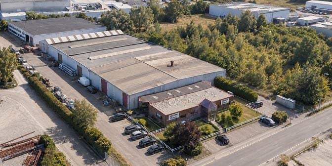 Bien professionnel à vendre à 6000 Charleroi
