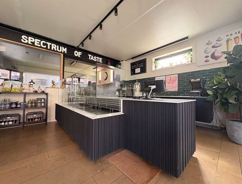                                         Bureaux à louer à Moerzeke, € 950
