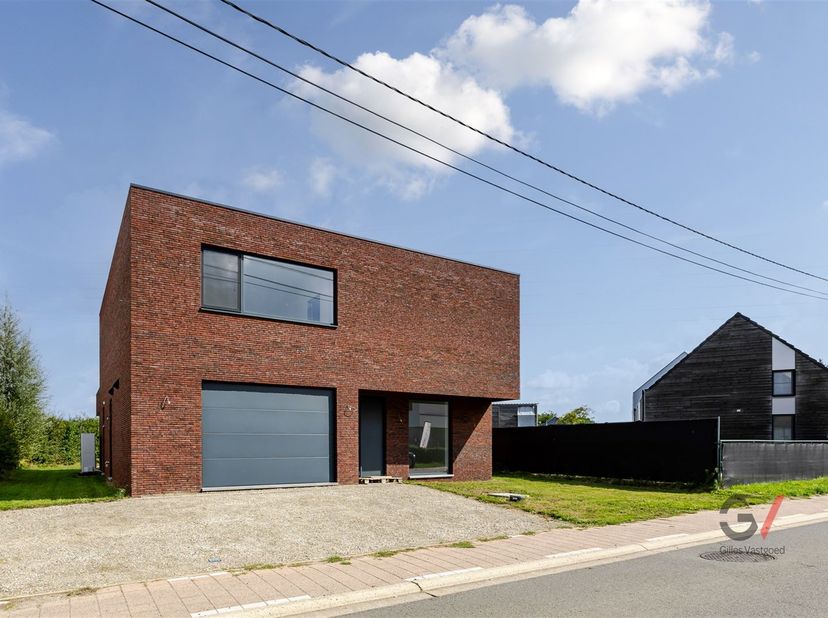 Volledige nieuwbouw te koop onder registratierechten!<br />
<br />
Geen 21% btw op deze nieuwbouw! Dat betekent dat je duizenden euro's bespaart doo