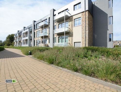                                         Appartement te huur in Arlon, € 900

