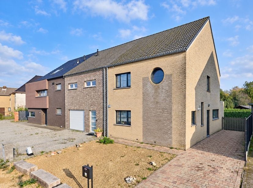 Huis te koop in Buizerdstraat 43,
                    3920 Lommel