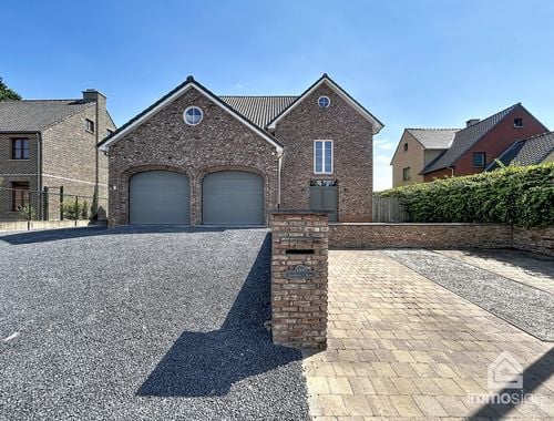                                         Villa te koop in Herk-de-Stad, € 738.000

