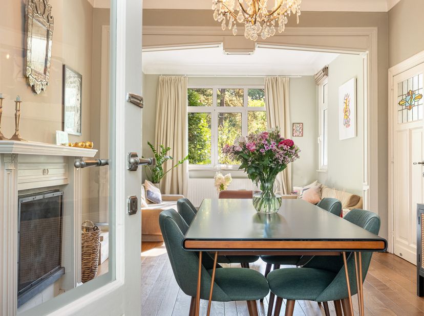 Huis te koop in Alice Nahonlei 61,
                    2900 Schoten