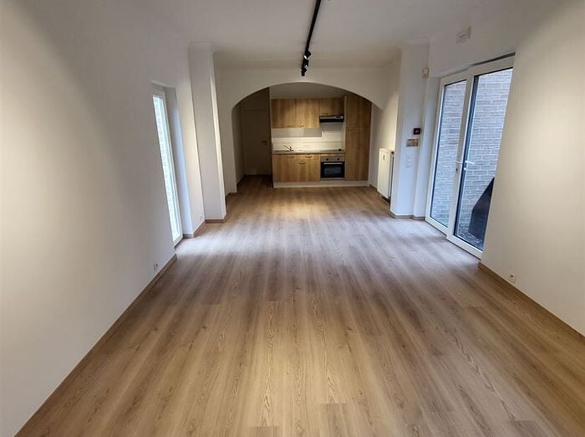 L'Immobilière COSSE vous propose à la location ce beau studio situé dans une résidence à Hamoir (Comblain-la -Tour).<br />
A 2minute de la gare, dans