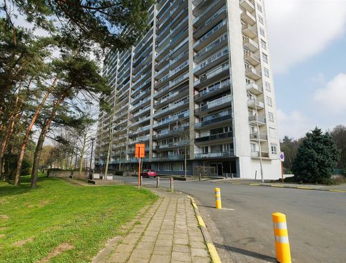                                         Studio avec coin lit à louer à Genk, € 654
