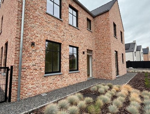                                         Maison à louer à Diepenbeek, € 1.500
