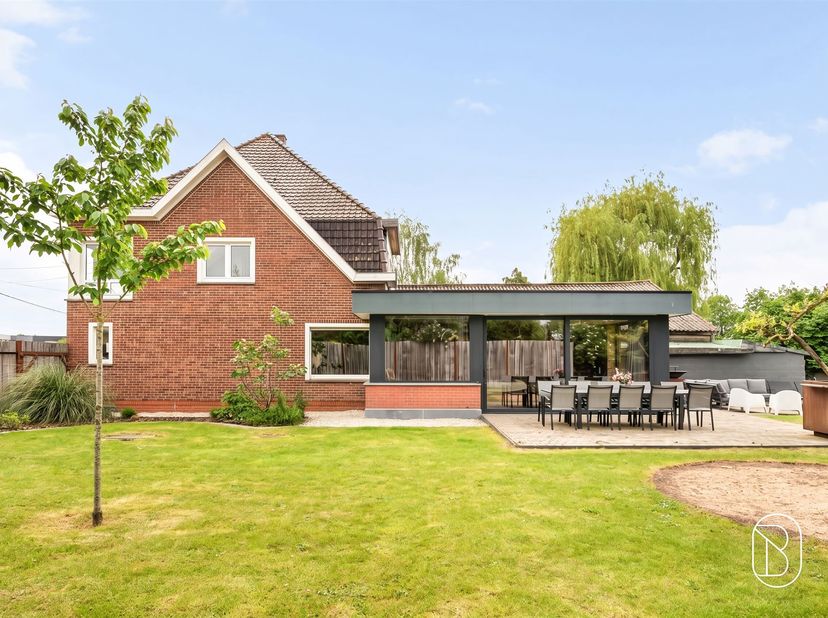Huis te koop in Chaussée de la Libération 14,
                    7750 Orroir