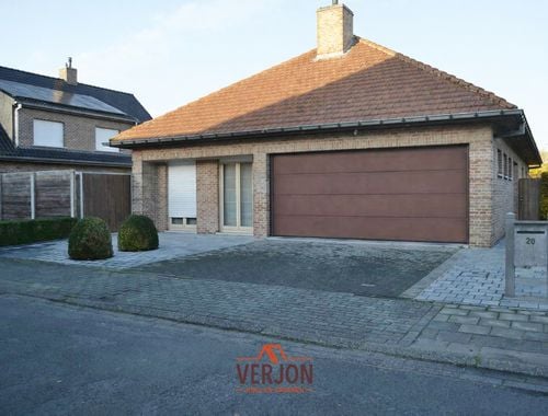                                         Villa à vendre à Izegem, € 430.000

