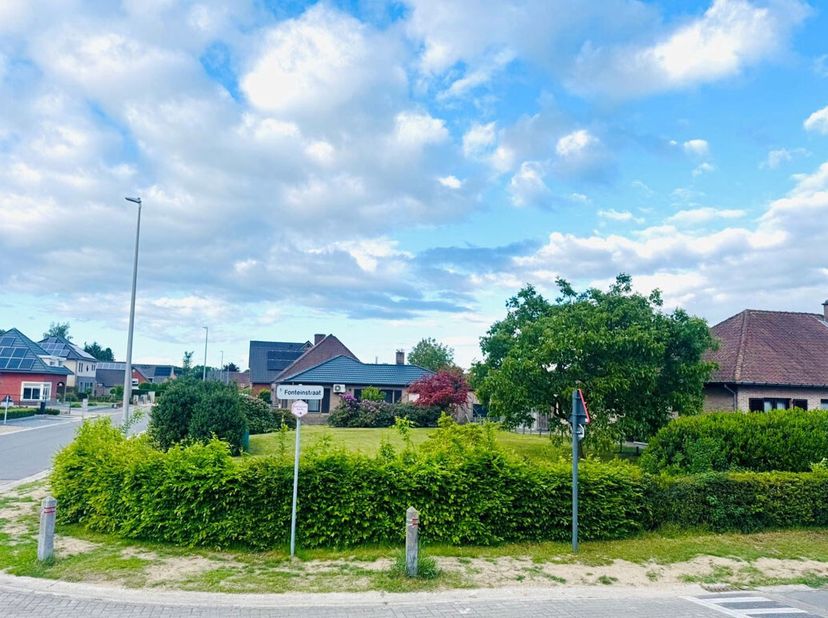 Bent u op zoek naar de ideale locatie om uw droomwoning te realiseren? Dit perceel bouwgrond voor een open bebouwing met een oppervlakte van 5 are 41