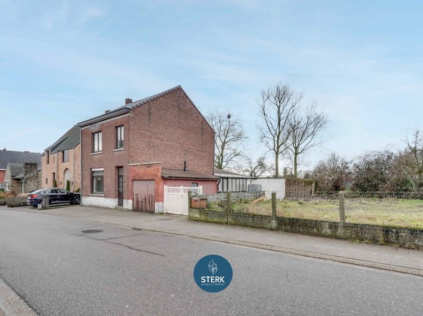 VERDER AF TE WERKEN WONING OP EEN CENTRALE LOCATIE IN HET GROENE GELLIK ! <br />
<br />
We vinden deze open bebouwing met een bewoonbare oppervlakte v