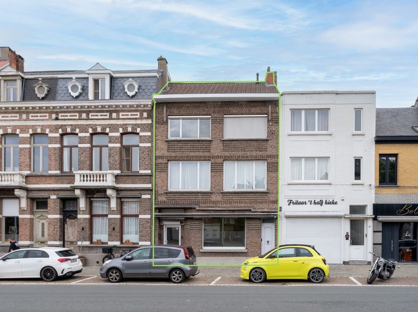 Huis te koop in Emile Vanderveldenlaan 13,
                    2845 Niel