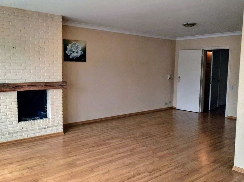 BEZOEK AANVRAGEN ENKEL MOGELIJK VIA VOLGENDE LINK:<br />
https://verlinden.mijnhuurprofiel.be/property/e39d4566-9592-4ca3-9809-b775037e3e78<br />
<br