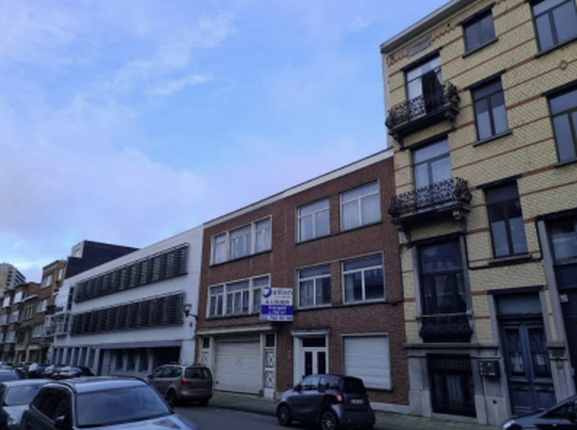 Grond te koop in Jules Besmestraat 122,
                    1081 Koekelberg