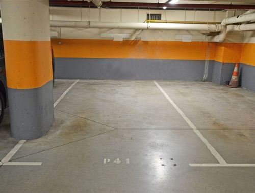                                         Garage te huur in Hasselt, € 120
