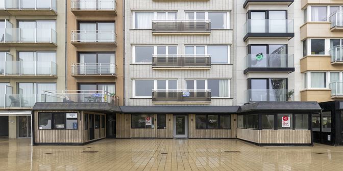Bedrijfsvastgoed te koop in Zeedijk 111, 8430 Middelkerke