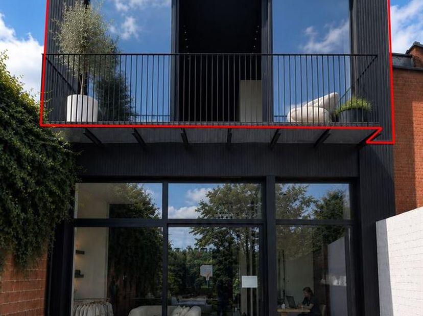 Loft/triplex aux finitions luxueuses, comprenant 3 chambres, situé dans un emplacement de choix à proximité des remparts de Lier <br />
Situé dans une