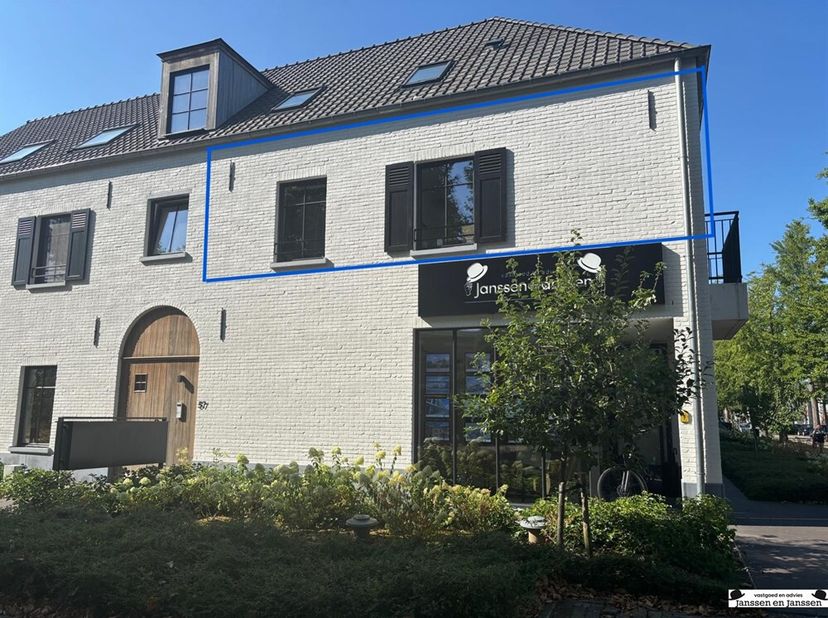 Magnifique appartement  avec 1 chambre, place de parking et débarras<br />
Bel appartement situé au premier étage de la Résidence Goovaert, une réside