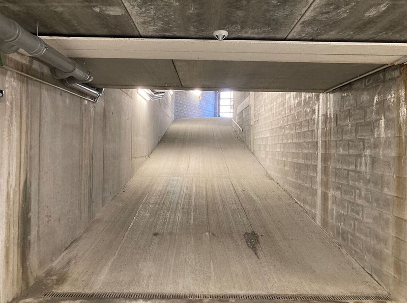 Ondergrondse staanplaatsen te koop in het centrum van Heist-op-den-Berg. <br />
De parkeerplaatsen bevinden zich in een ondergrondse parkeergarage. De