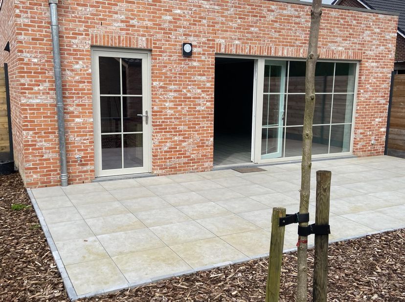 Appartement à louer
                    à 3640 Ophoven