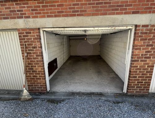                                         Garagebox te huur in Marchienne-au-Pont, € 80
