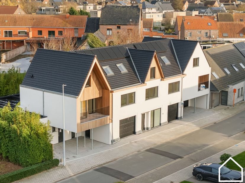 Huis te koop in Poorterstraat 2 bus D,
                    8920 Poelkapelle