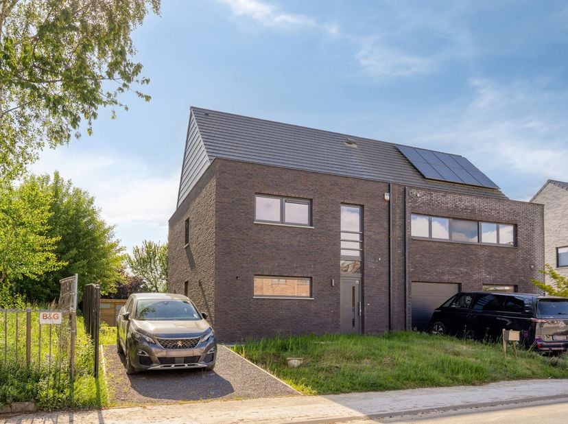 Maison à vendre
                    à 1600 Sint-Pieters-Leeuw