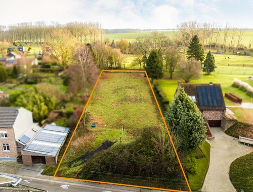                                         Bouwgrond te koop in Otrange, € 129.000

