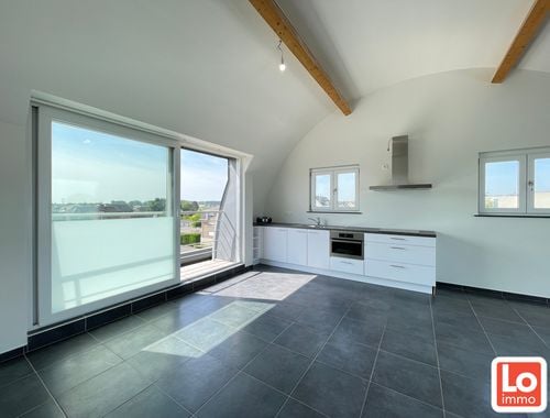                                         Dakappartement te huur in Lochristi, € 895

