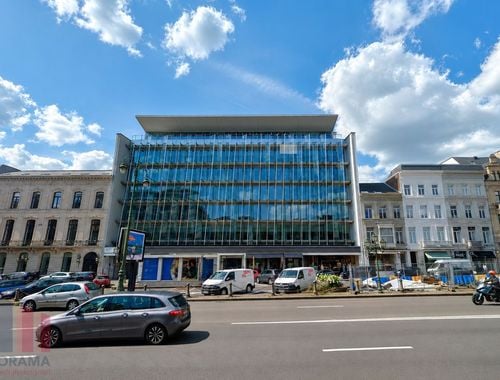                                         Bureaux à louer à Schaerbeek, € 25.744
