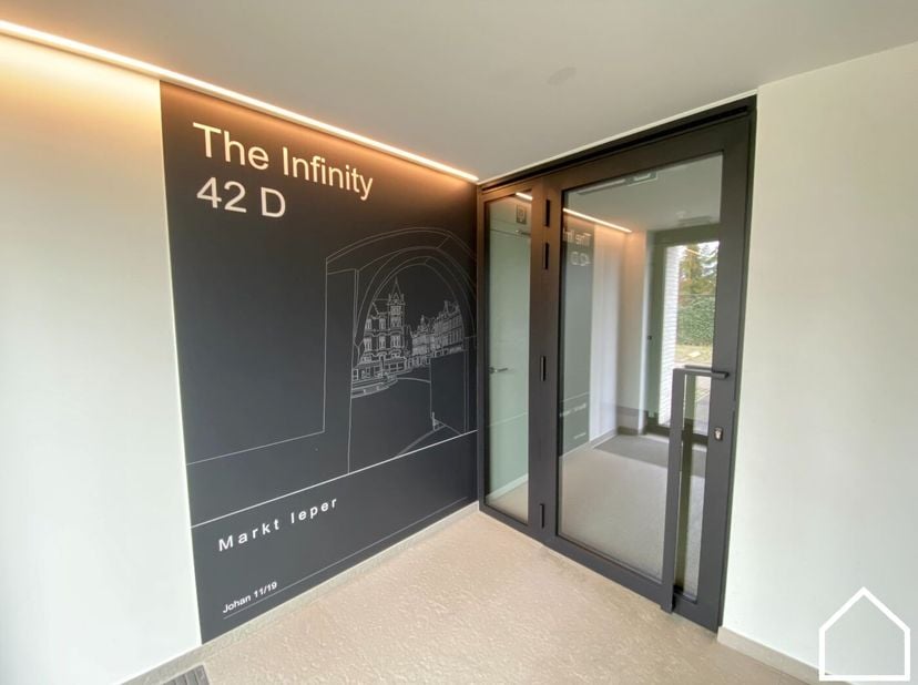 LUXE HOEKAPPARTEMENT  (120M²) MET 3 SLPKS, 2 BADKAMERS EN GROOT TERRAS (67M²)<br />
<br />
Dit prachtige hoekappartement bevindt zich in nieuwbouwcomp