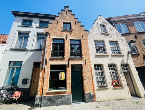                                         Rijwoning te koop in Brugge, € 395.000
