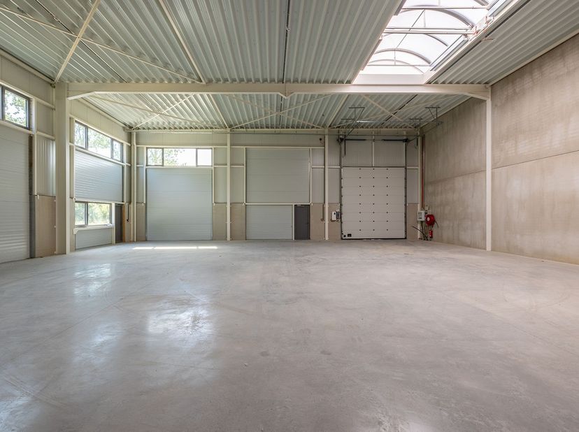 Bien professionnel à vendre
                    à 3720 Kortessem
