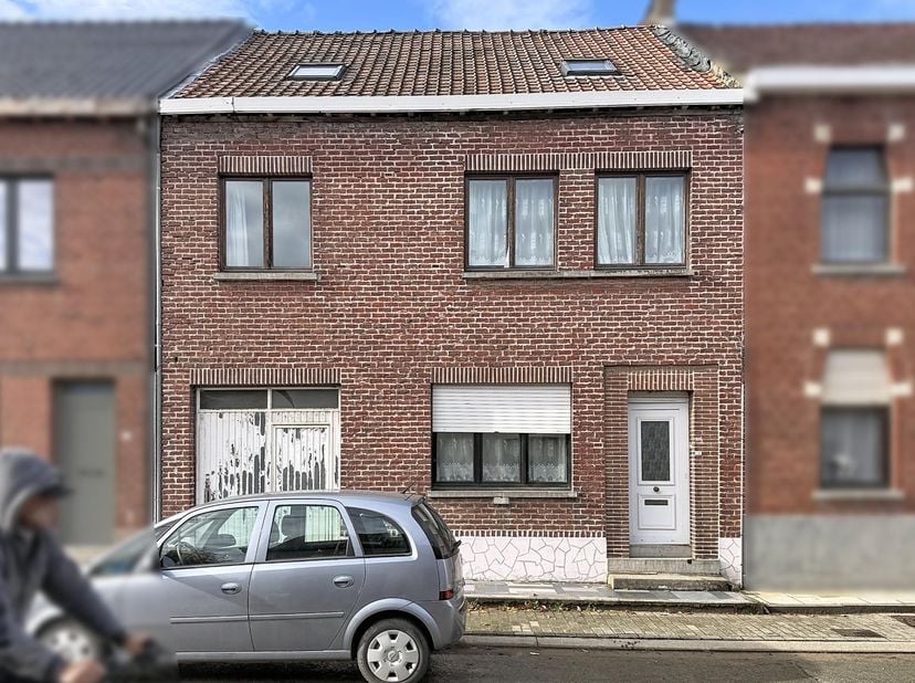 Huis te koop in Dries 106,
                    9550 Hillegem