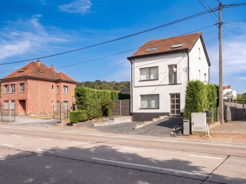 Gelegen op een boogscheut van het centrum van Lubbeek, met een vlotte verbinding naar Leuven en op een swing van Winge Golf &amp; Country Club, zijn wij v