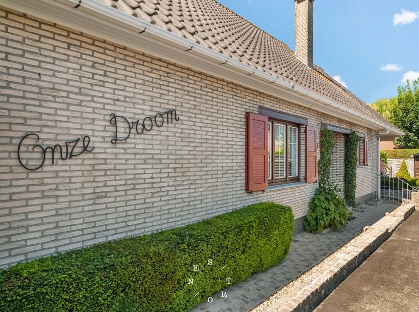 Huis te koop in Dennendreef  17,
                    8300 Westkapelle